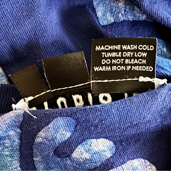 Studio 189 T-shirt - Picture 10 of 10